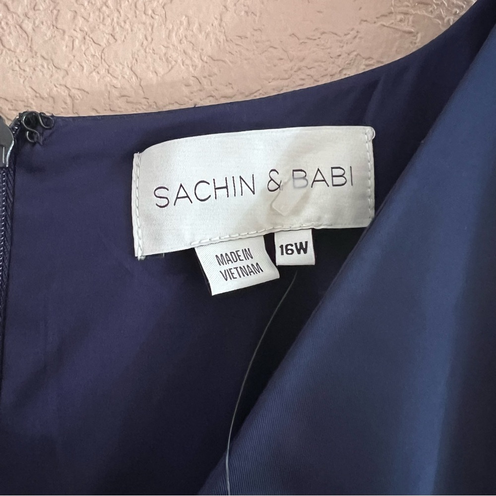 Sachin + Babi MAIA GOWN in MIDNIGHT Size 16W - Picture 6 of 11